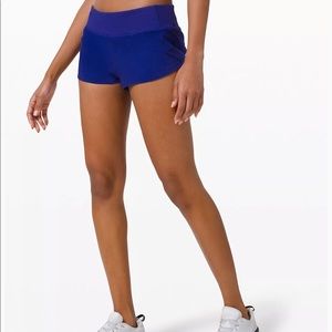 Lululemon Speed up Low Rise Lined Shorts 2.5” size 6 in Dark Teal